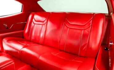 Chevrolet-Chevelle-1970-Classic-White-Red-Leather-20