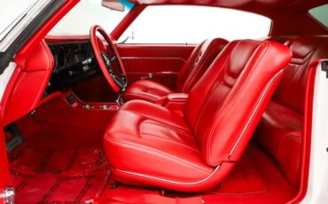 Chevrolet-Chevelle-1970-Classic-White-Red-Leather-32