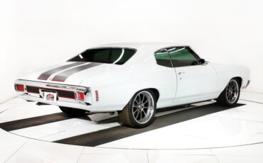 Chevrolet-Chevelle-1970-Classic-White-Red-Leather-37
