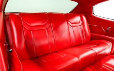Chevrolet-Chevelle-1970-Classic-White-Red-Leather-48