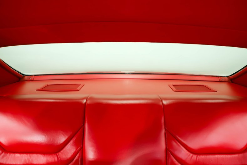 Chevrolet-Chevelle-1970-Classic-White-Red-Leather-49