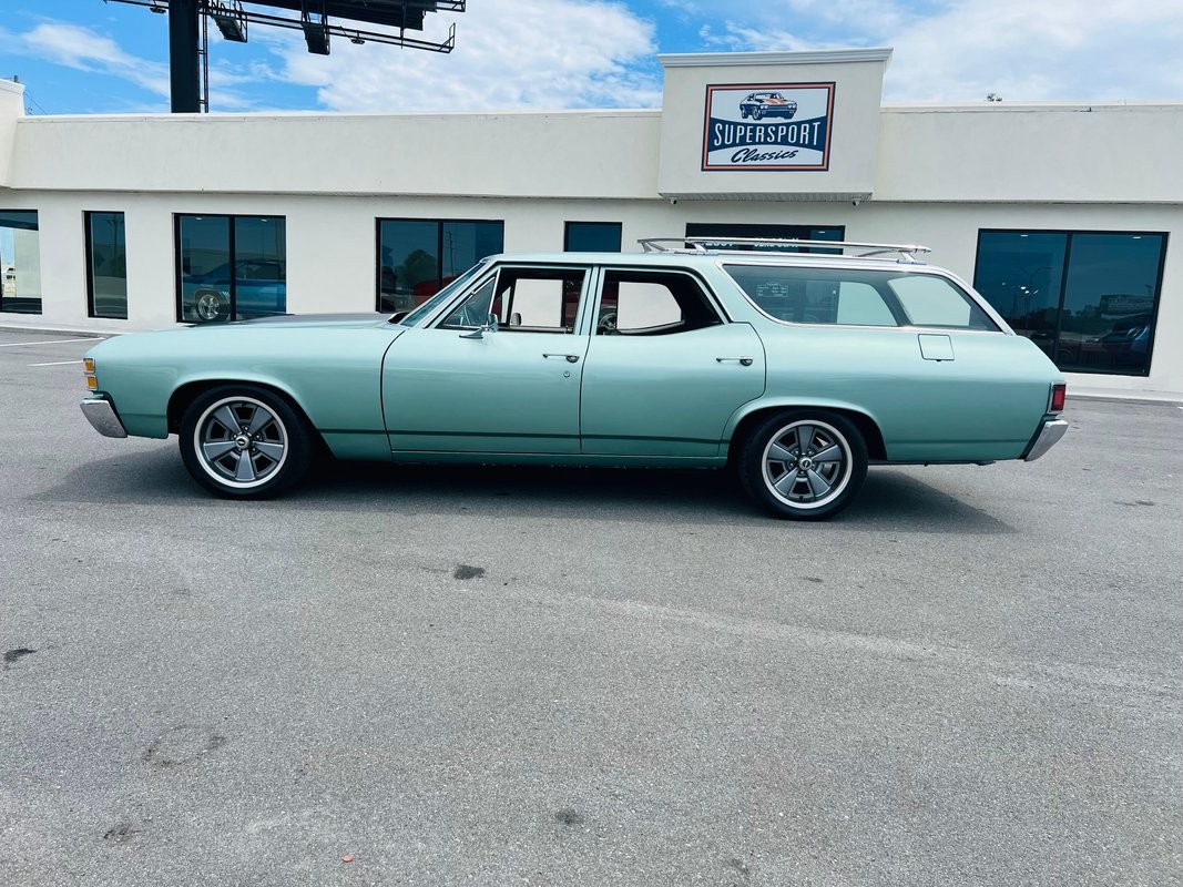 Chevrolet-Chevelle-1971-Station-Wagon-1