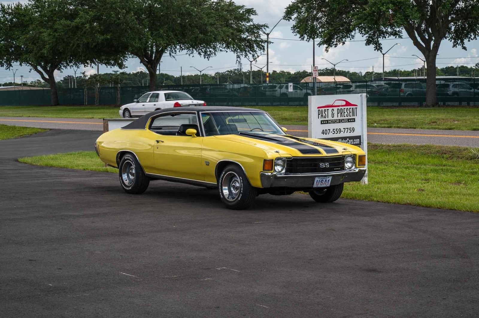 Chevrolet-Chevelle-1972-2-Door-8