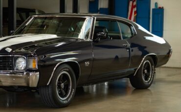 Chevrolet-Chevelle-1972-2-Door-Hardtop-2