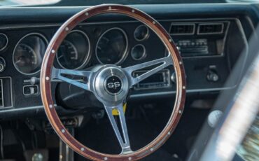 Chevrolet-Chevelle-1972-2-Door-Hardtop-30