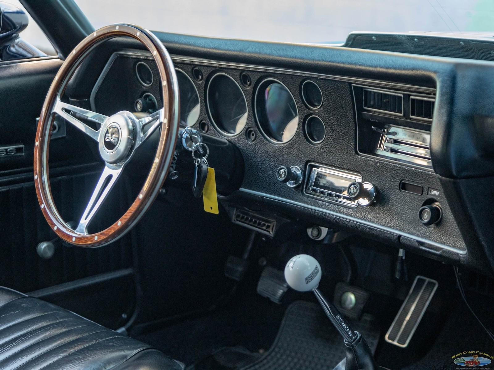 Chevrolet-Chevelle-1972-2-Door-Hardtop-35