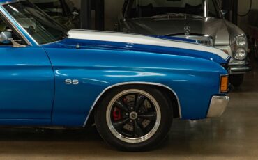 Chevrolet-Chevelle-Malibu-Custom-1972-2-Door-Coupe-3