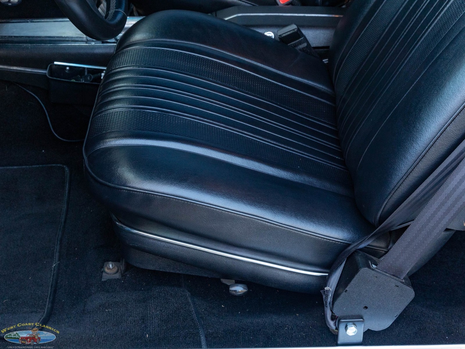 Chevrolet-Chevelle-Malibu-Custom-1972-2-Door-Coupe-30