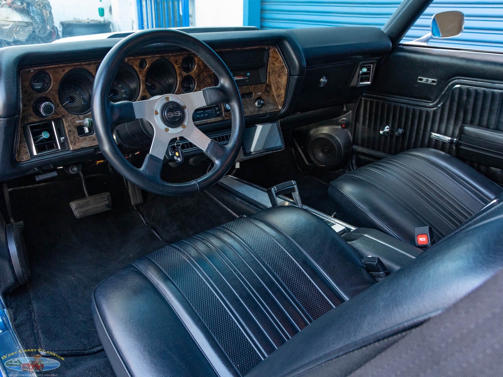Chevrolet-Chevelle-Malibu-Custom-1972-2-Door-Coupe-31