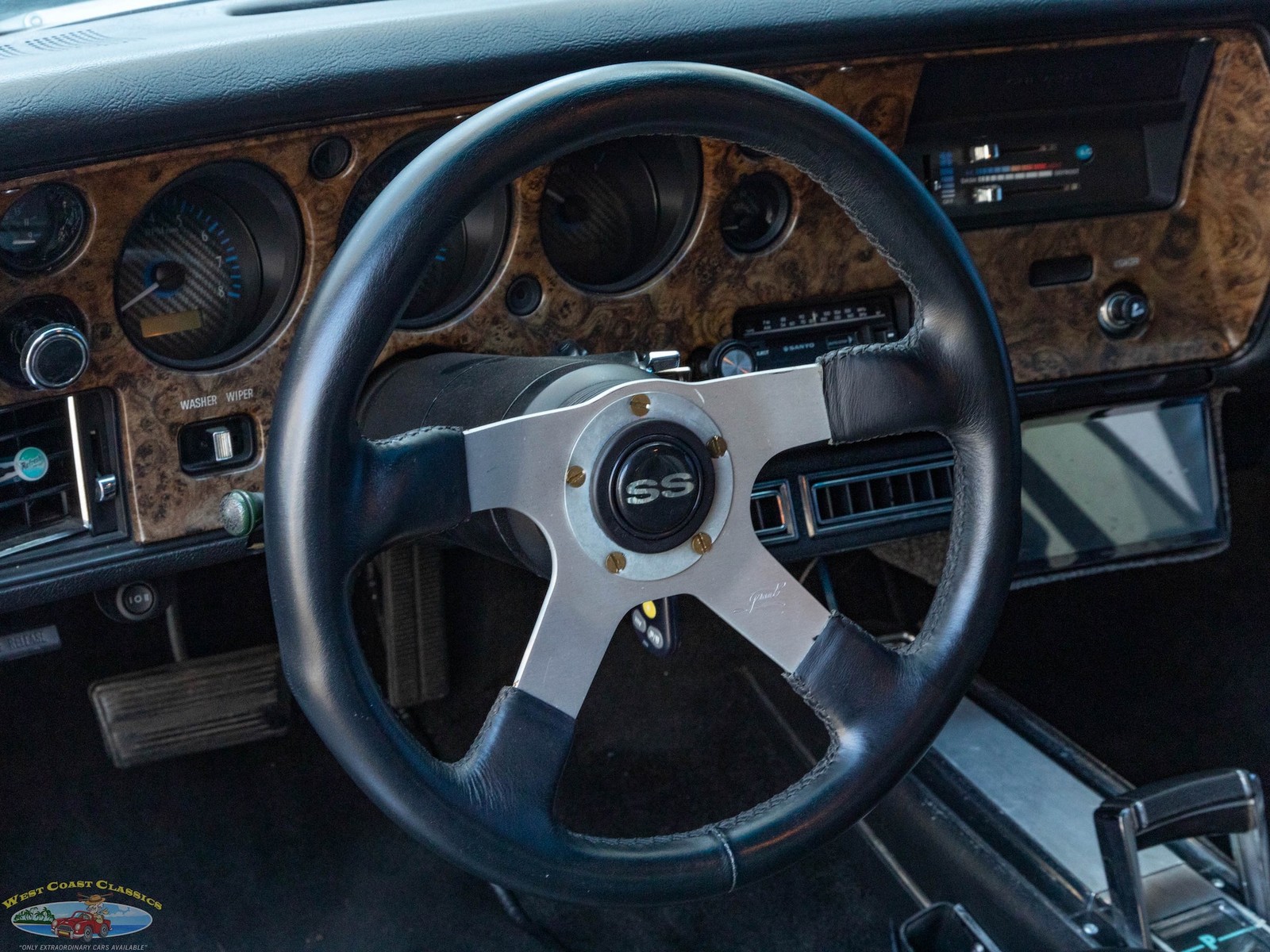 Chevrolet-Chevelle-Malibu-Custom-1972-2-Door-Coupe-33