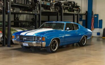 Chevrolet-Chevelle-Malibu-Custom-1972-2-Door-Coupe