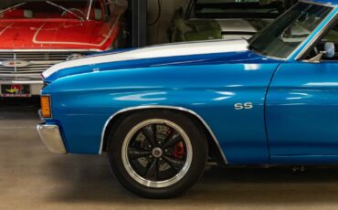 Chevrolet-Chevelle-Malibu-Custom-1972-2-Door-Coupe-4