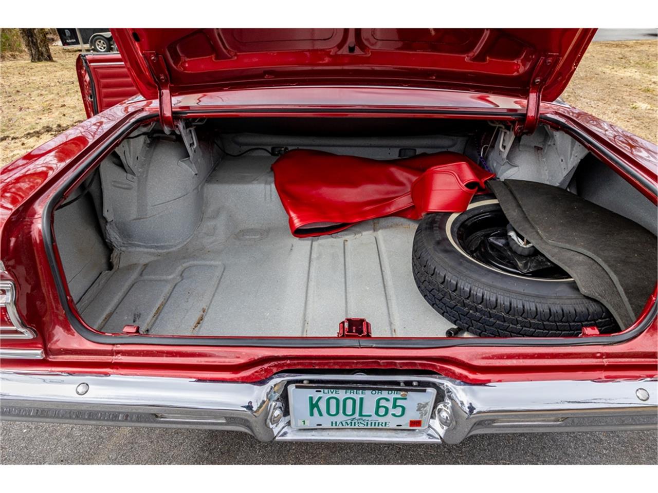 Chevrolet-Chevelle-malibu-1965-Deep-burgundy-Metallic-Dark-red-69