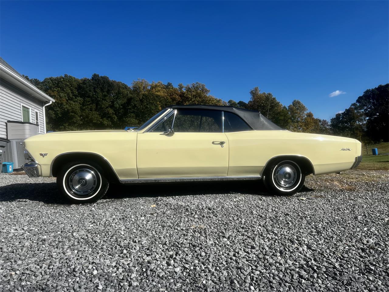 Chevrolet-Chevelle-malibu-1966-Butternut-Black-1