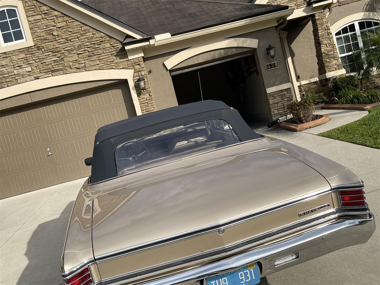 Chevrolet-Chevelle-malibu-1967-Gold-Gold-11