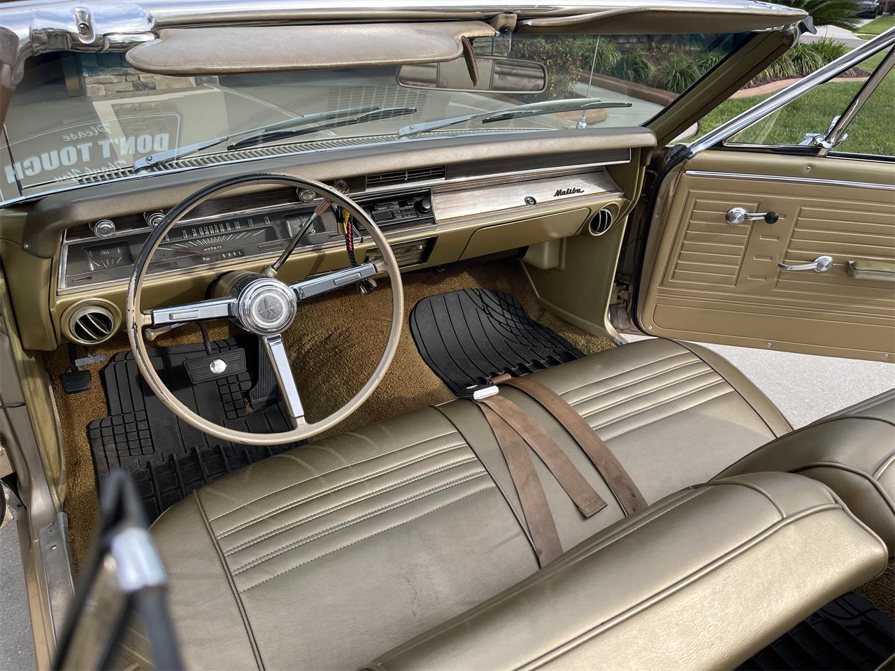 Chevrolet-Chevelle-malibu-1967-Gold-Gold-13