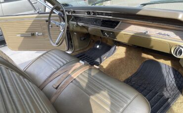 Chevrolet-Chevelle-malibu-1967-Gold-Gold-15