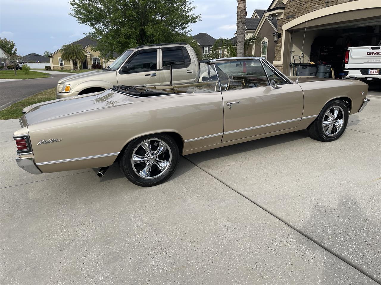 Chevrolet-Chevelle-malibu-1967-Gold-Gold-4