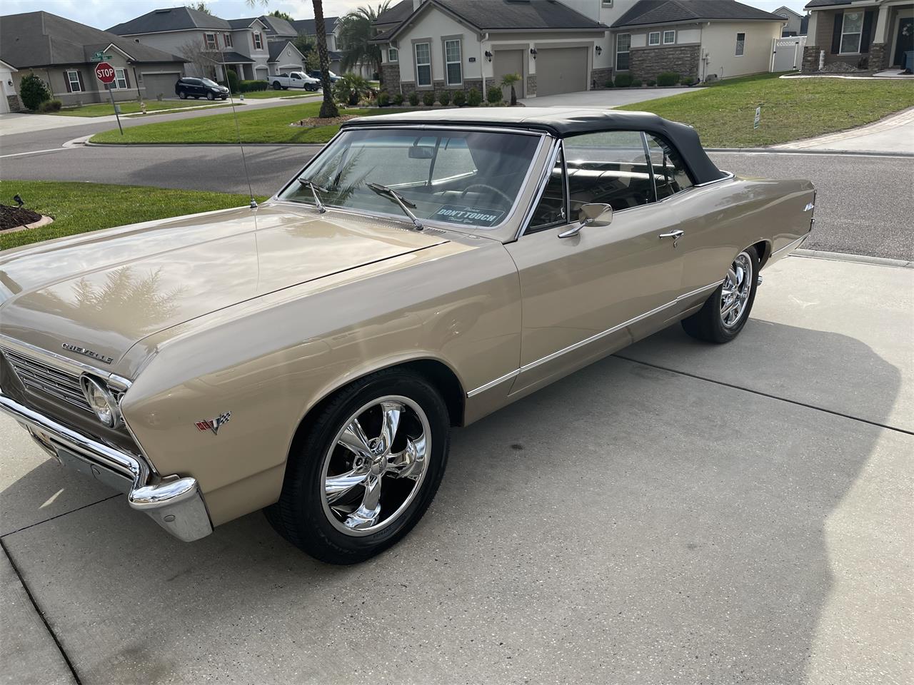 Chevrolet-Chevelle-malibu-1967-Gold-Gold-6