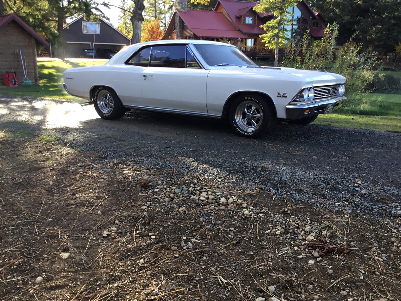 Chevrolet-Chevelle-ss-1966-White-Red-2