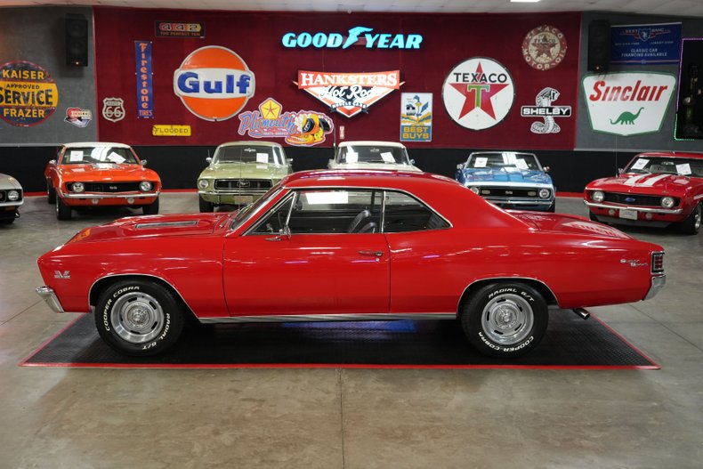 Chevrolet-Chevelle-ss-1967-Red-Black-12