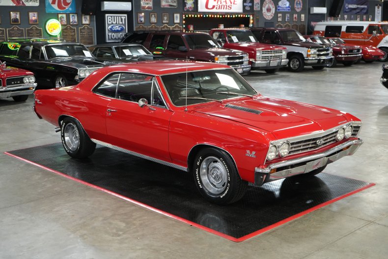 Chevrolet-Chevelle-ss-1967-Red-Black-17