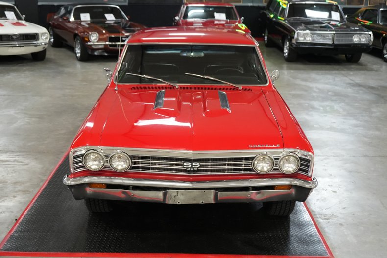 Chevrolet-Chevelle-ss-1967-Red-Black-18