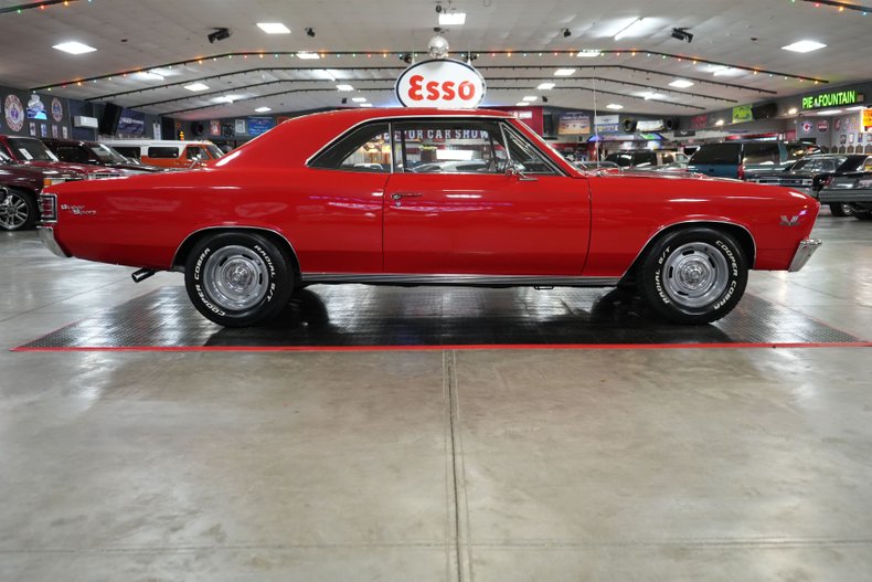 Chevrolet-Chevelle-ss-1967-Red-Black-20