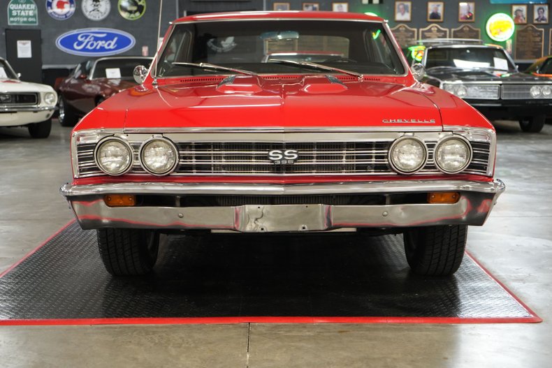 Chevrolet-Chevelle-ss-1967-Red-Black-22