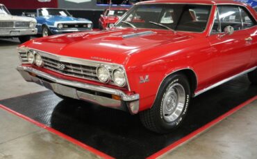 Chevrolet-Chevelle-ss-1967-Red-Black-23