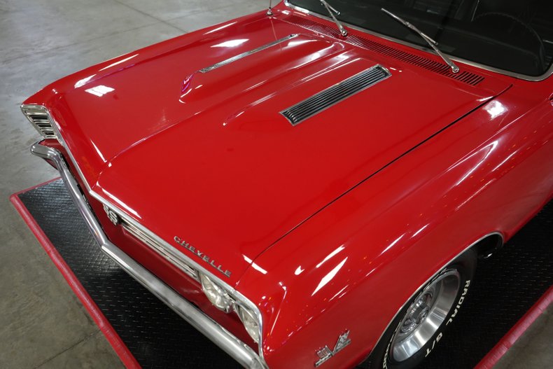 Chevrolet-Chevelle-ss-1967-Red-Black-26