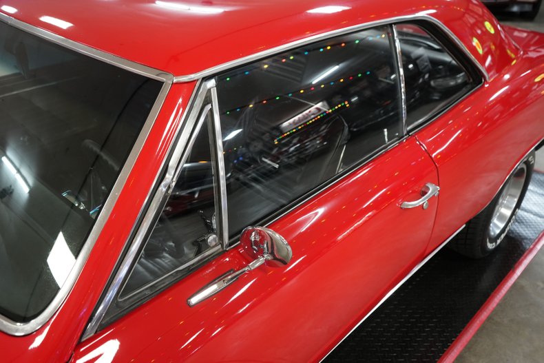 Chevrolet-Chevelle-ss-1967-Red-Black-31