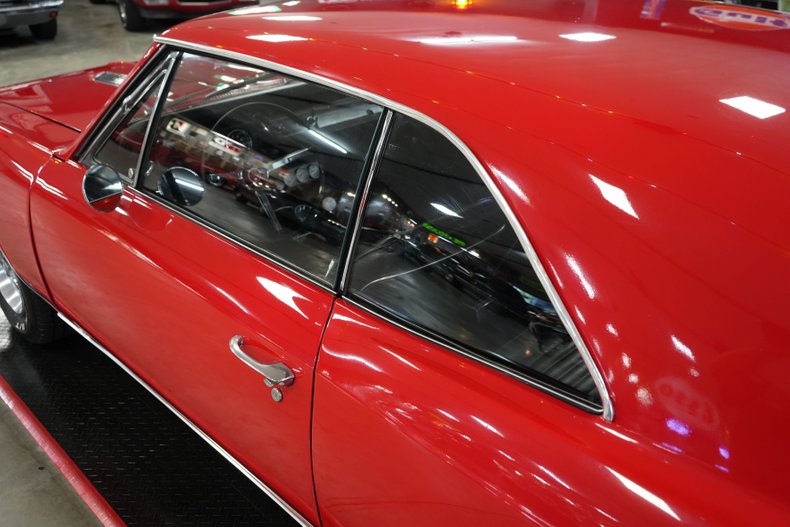 Chevrolet-Chevelle-ss-1967-Red-Black-32
