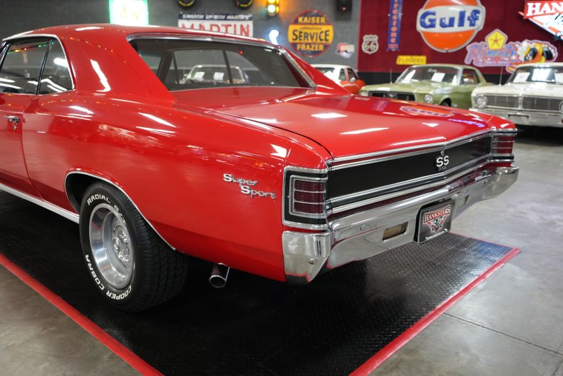 Chevrolet-Chevelle-ss-1967-Red-Black-35