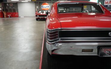 Chevrolet-Chevelle-ss-1967-Red-Black-36