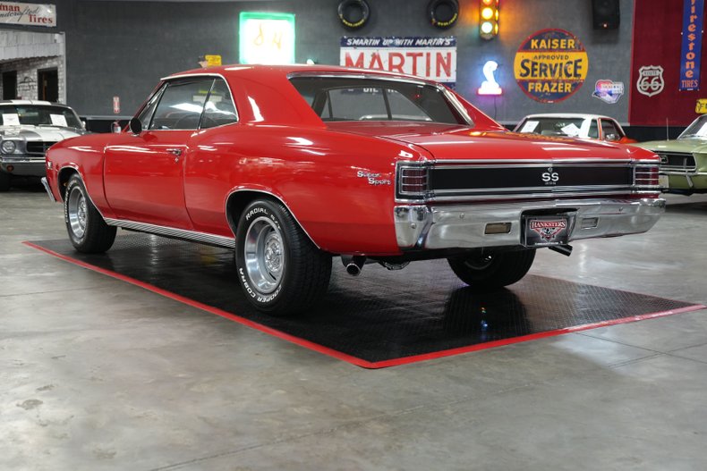 Chevrolet-Chevelle-ss-1967-Red-Black-46