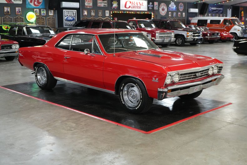 Chevrolet-Chevelle-ss-1967-Red-Black-9