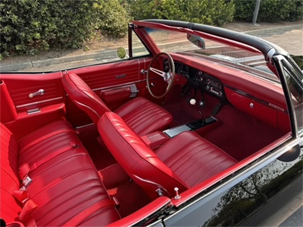 Chevrolet-Chevelle-ss-1968-Black-Red-17