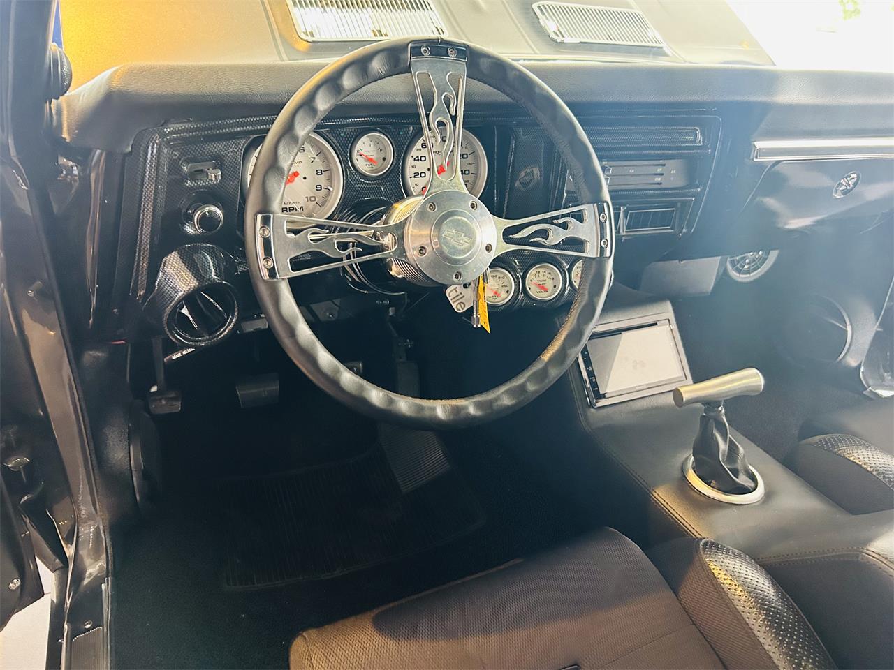 Chevrolet-Chevelle-ss-1969-Metallic-grey-Black-12