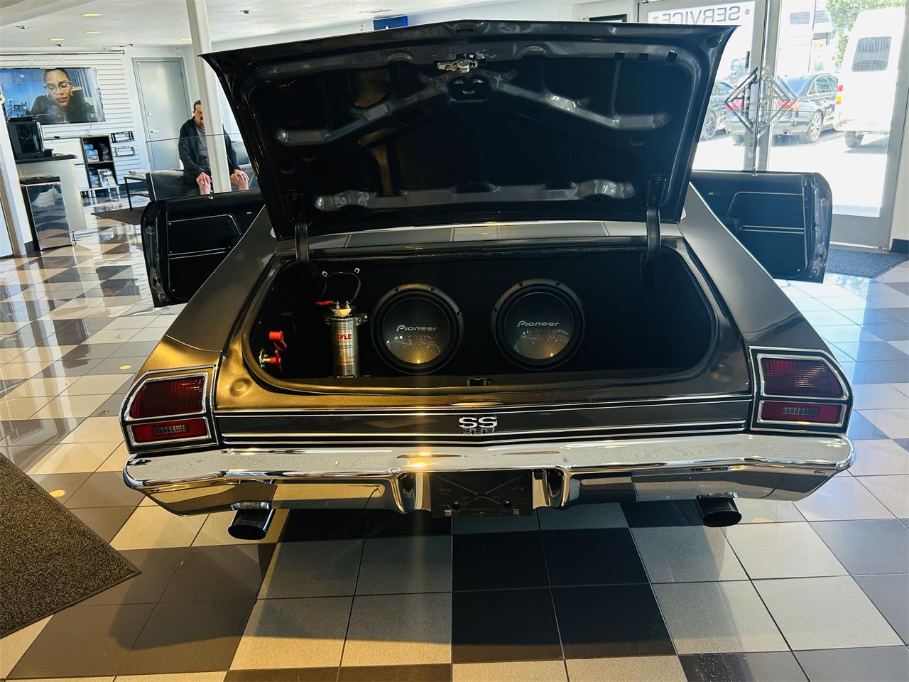 Chevrolet-Chevelle-ss-1969-Metallic-grey-Black-3
