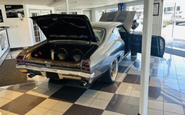 Chevrolet-Chevelle-ss-1969-Metallic-grey-Black-39