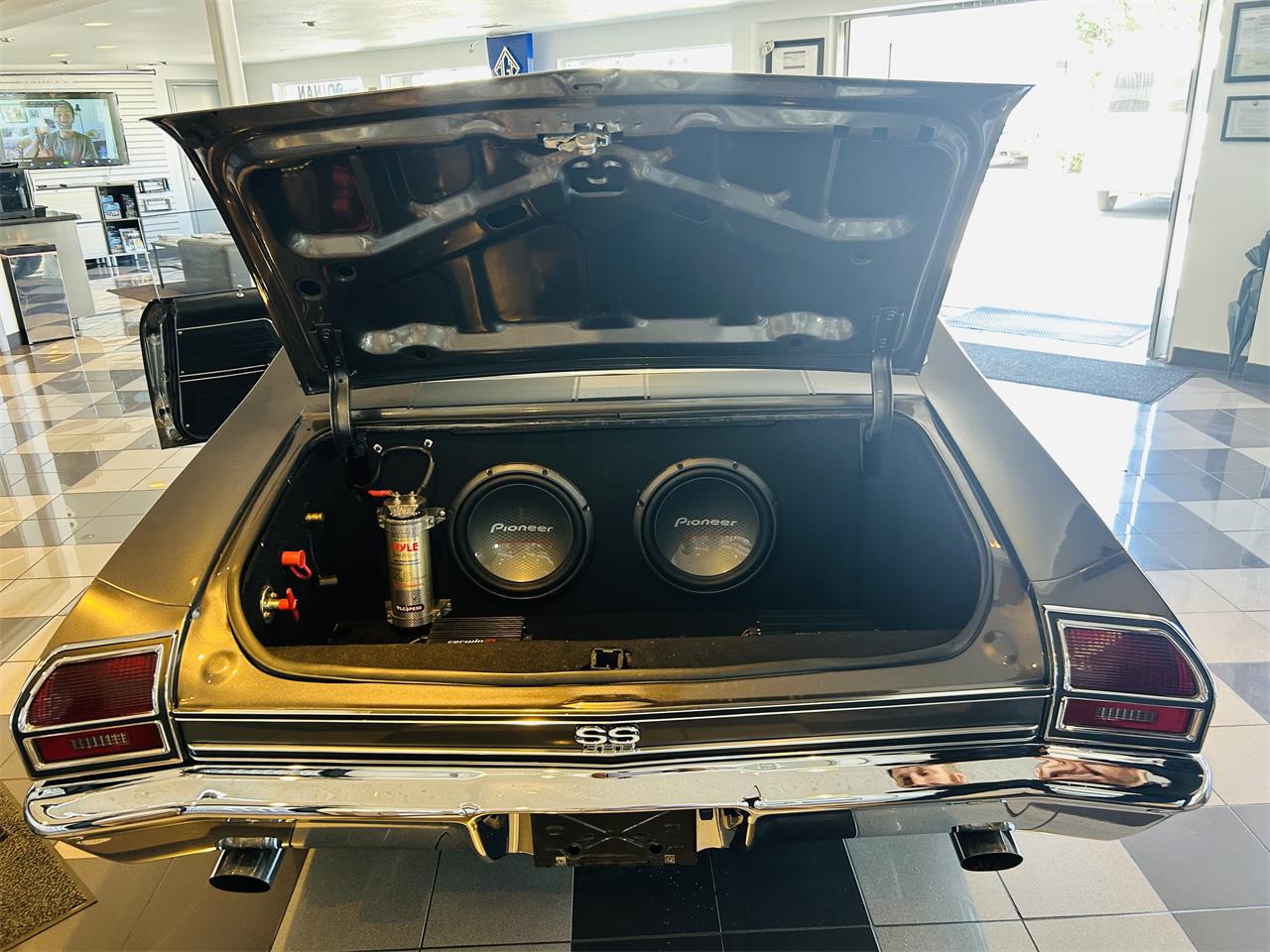 Chevrolet-Chevelle-ss-1969-Metallic-grey-Black-47