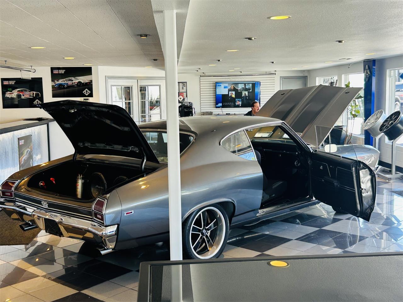 Chevrolet-Chevelle-ss-1969-Metallic-grey-Black-50