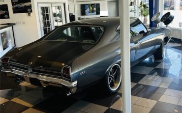 Chevrolet-Chevelle-ss-1969-Metallic-grey-Black-6