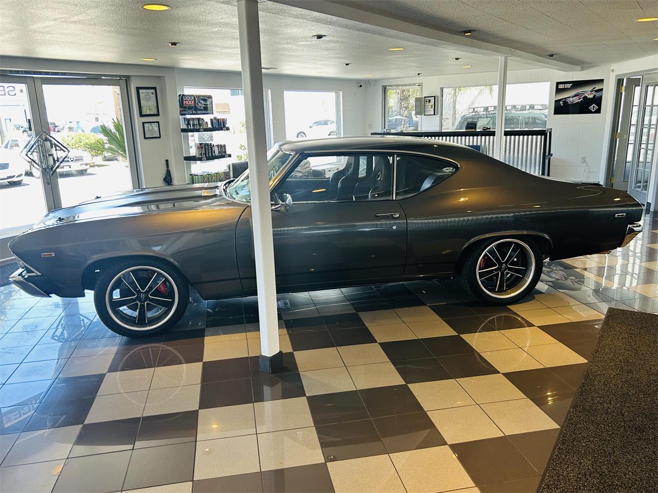 Chevrolet-Chevelle-ss-1969-Metallic-grey-Black-8