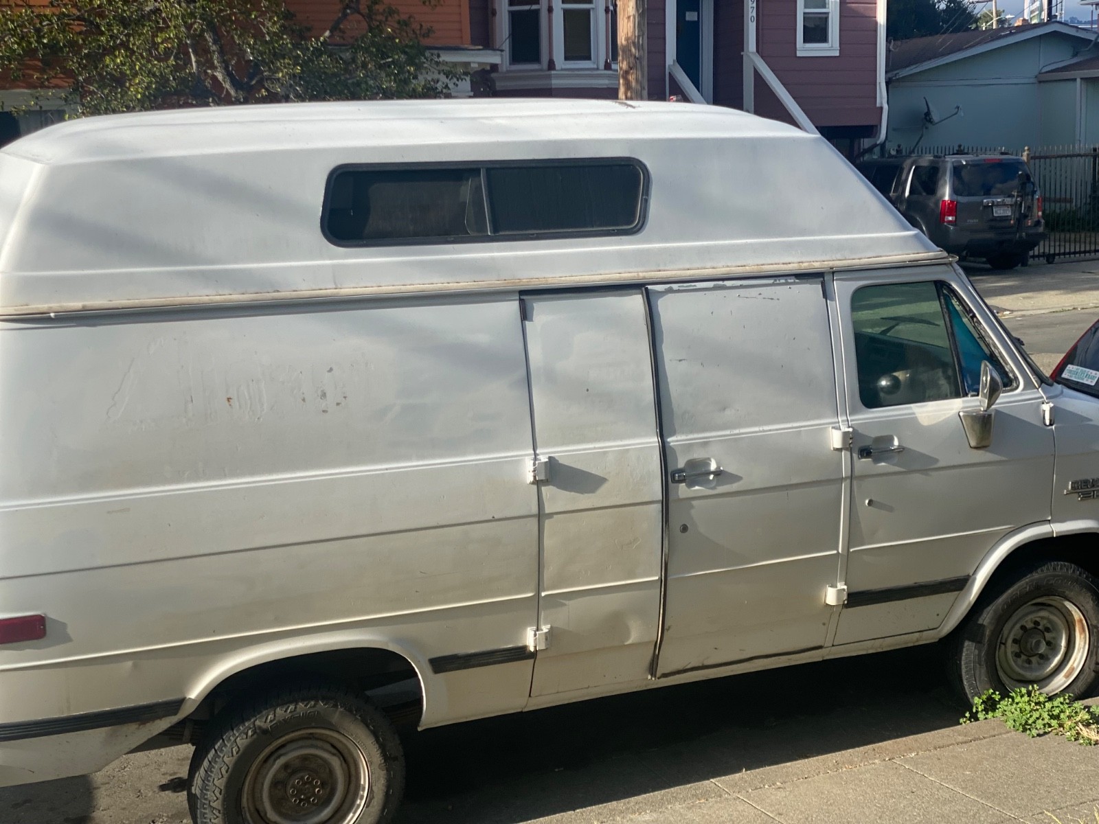 Chevrolet-Chevy-1995-Van-Camper-1