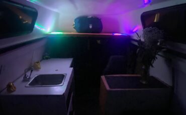 Chevrolet-Chevy-1995-Van-Camper-6