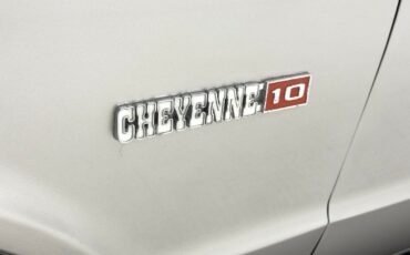 Chevrolet-Cheyenne-1969-Pickup-Truck-11