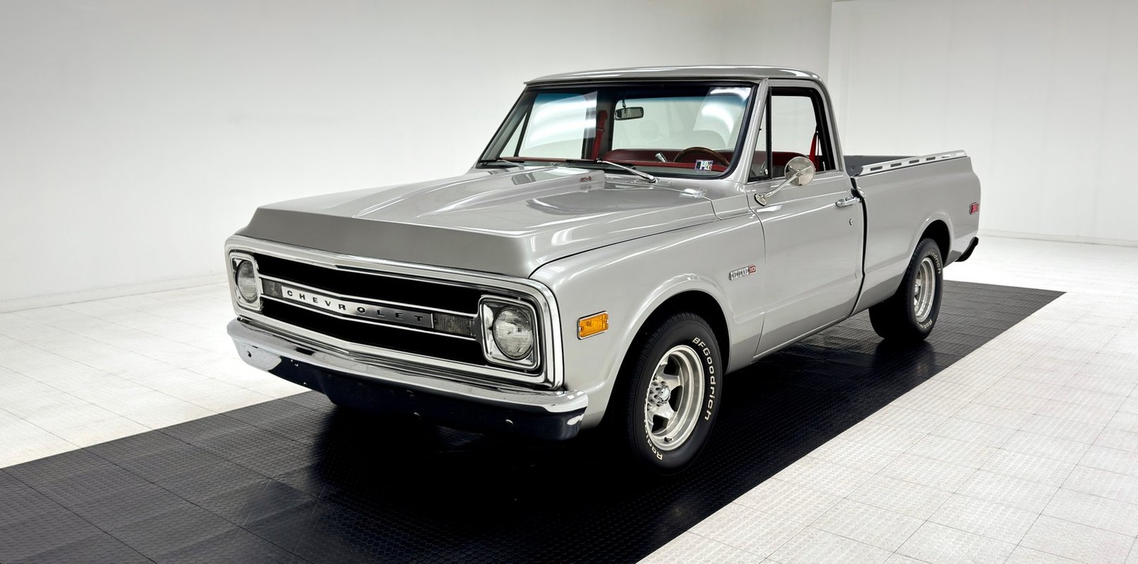 Chevrolet-Cheyenne-1969-Pickup-Truck