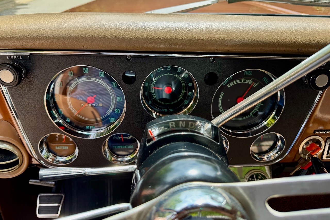Chevrolet-Cheyenne-1972-16